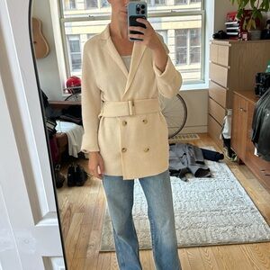 Beautiful Vince wool cashmere blend sweater coat. Ivory size small